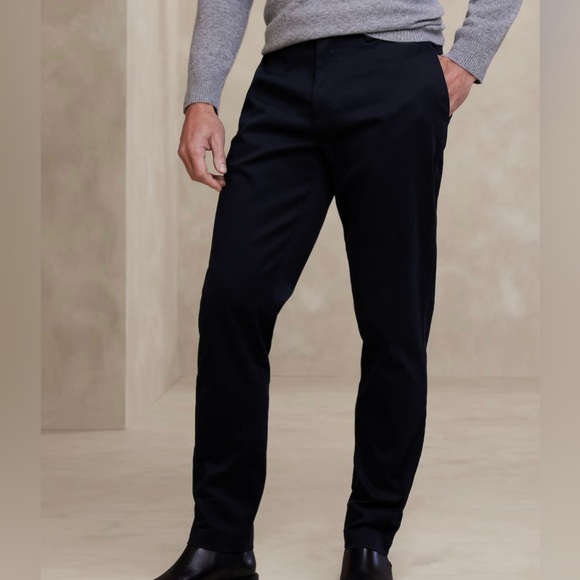 Banana Republic Athletic Rapid Movement Chino - Picture 2 of 8